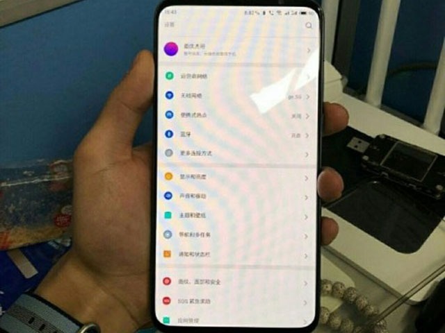 Cả iPhone XS Max và Galaxy S10 đều phải "đau đầu" nếu smartphone khủng này ra mắt