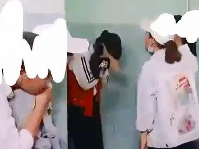 Pháp luật - Lên Facebook xưng "chị", một nữ sinh bị đánh hội đồng