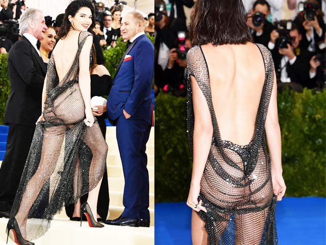 Thời trang - Những chiếc váy "mặc như không" gây choáng nhất thảm đỏ 10 năm qua