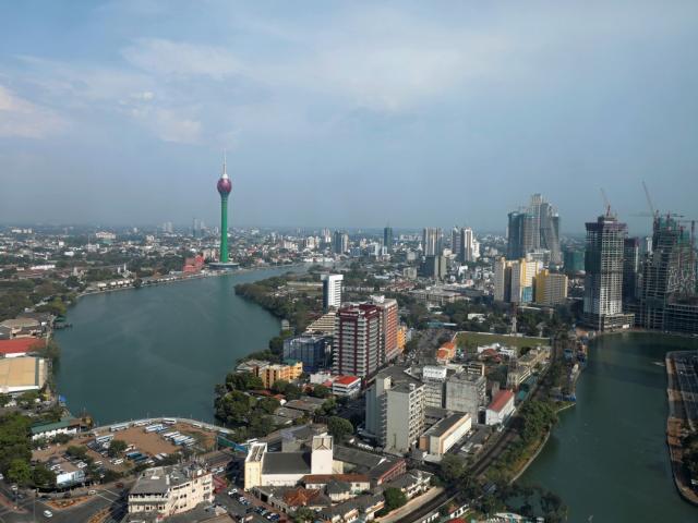 Thế giới - Nợ chồng chất, Sri Lanka tiếp tục vay Trung Quốc 1 tỷ USD