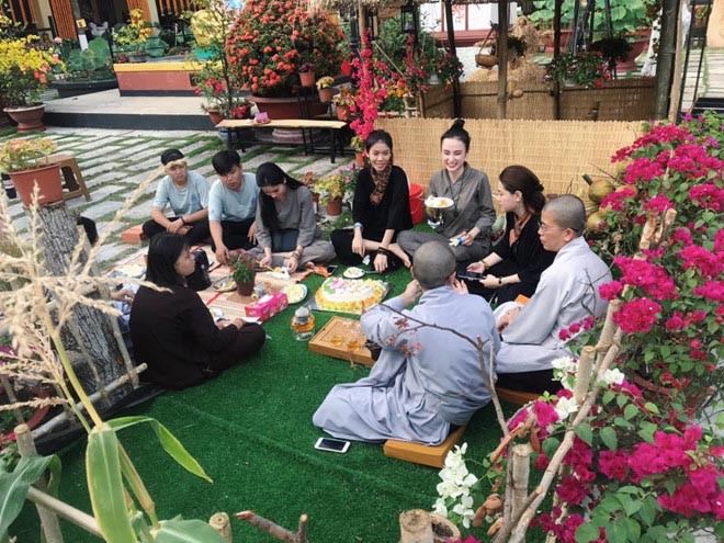 Cuộc sống giản dị khó tin của Angela Phương Trinh sau quá khứ khoe thân, ồn ào tình ái - 7