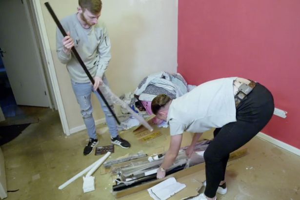 Cuộc sống của con nhà siêu giàu không xu dính túi - 12