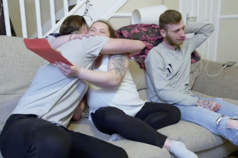 Cuộc sống của con nhà siêu giàu không xu dính túi - 13