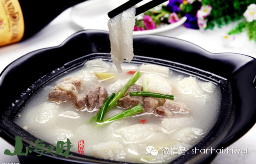 “Nấm cô dâu”, loại nấm chuyên dùng trong quốc yến nhưng giá &#34;rẻ&#34; bất ngờ - 2