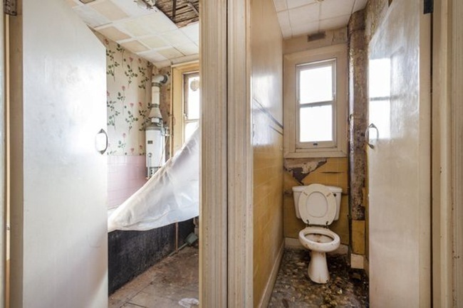 Nhà được rao bán 5,5 tỷ nhưng sự thật bên trong mới "choáng" - 6