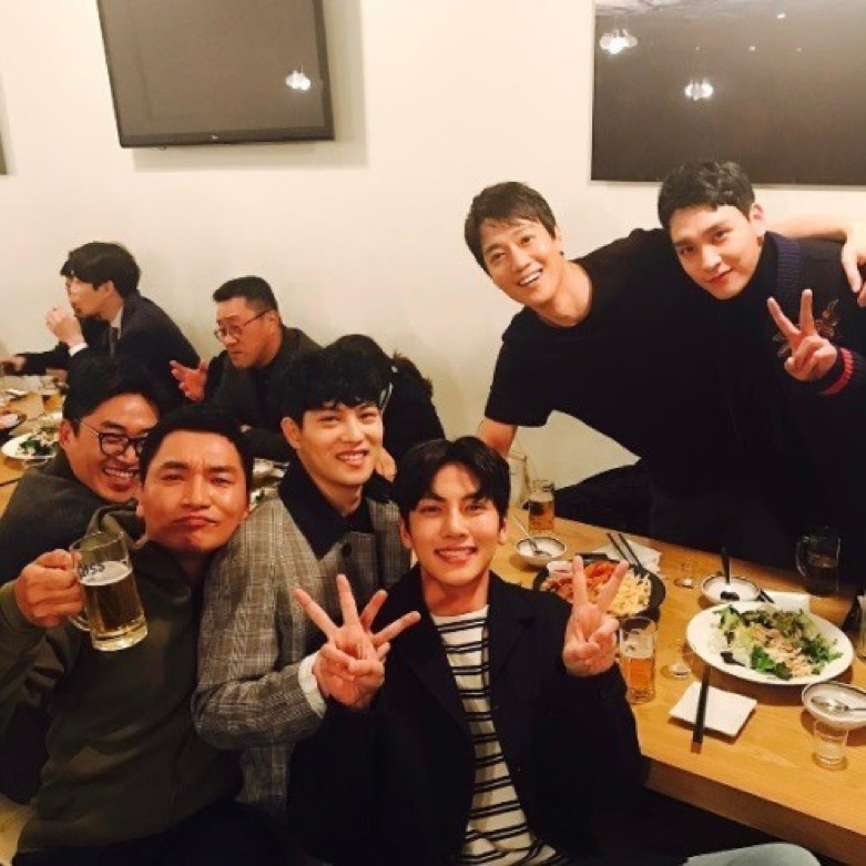 Thêm 1 tài tử Hàn bị "bóc" chuyện ăn chơi khét tiếng ở hộp đêm - 3