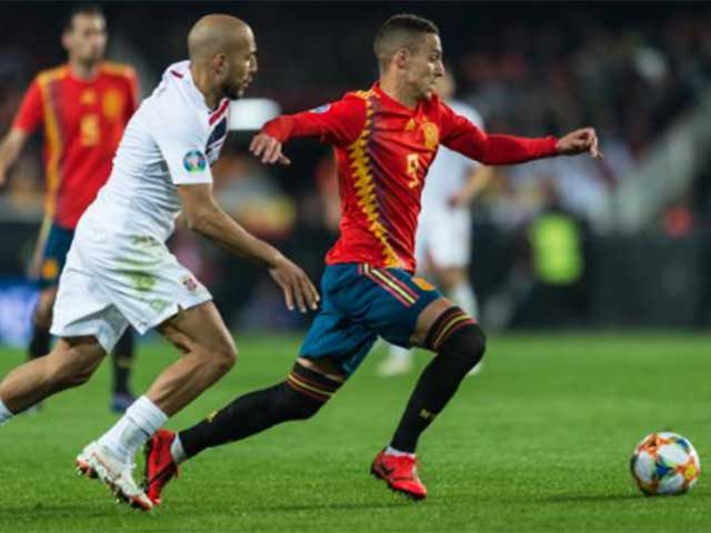 Bóng đá - ĐT Tây Ban Nha - ĐT Na Uy: Bỏ lỡ liên tiếp, bước ngoặt 2 quả penalty