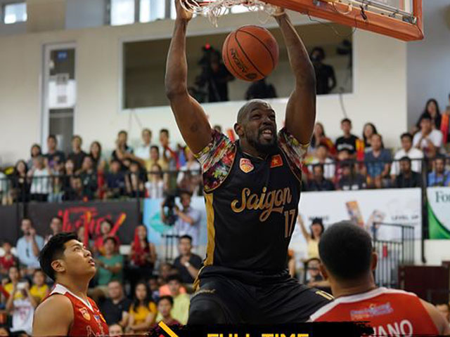 Thể thao - Nghẹt thở bóng rổ: Saigon Heat quật ngã "gã khổng lồ" Philippines