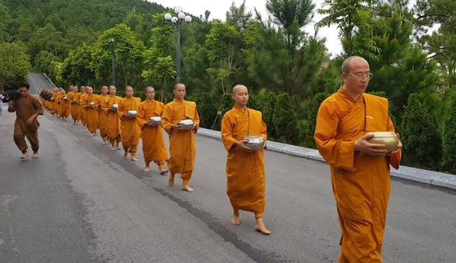 Quảng Ninh yêu cầu chùa Ba Vàng chấm dứt cúng vong - 1
