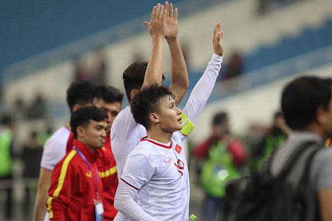 U23 Việt Nam thắng kịch tính: Cầu thủ Indonesia gây sự dính thẻ đỏ - 9