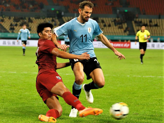 Bóng đá - Thái Lan - Uruguay: 4 đòn choáng váng, đẳng cấp dàn sao châu Âu