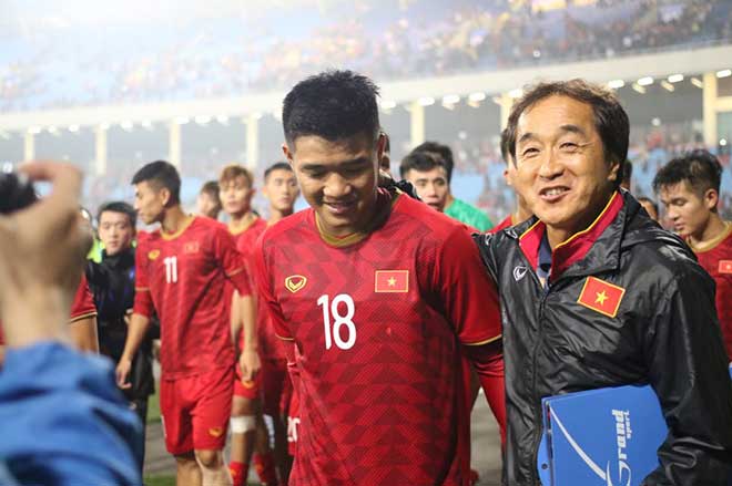 Chùm ảnh ăn mừng U23 Việt Nam thắng Thái Lan đoạt vé dự U23 châu Á - 9