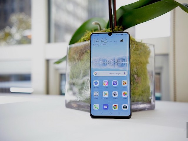 Ảnh thực tế Huawei P30 Pro vừa trình làng tại Paris, Pháp