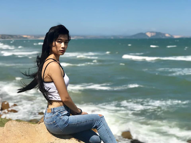 Ngoài ra, nữ diễn viên cũng thường xuyên thể hiện quan điểm rất thẳng thắn cả về những mặt trái của showbiz.