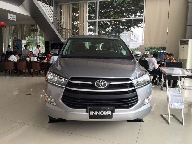 Cập nhật giá lăn bánh xe Toyota Innova 2019 - Ưu đãi 30 triệu đồng cùng 1 năm bảo hiểm xe - 2