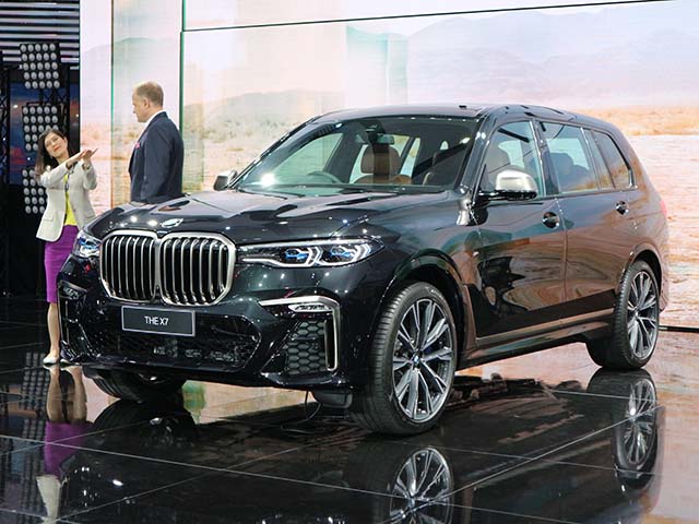 ”Khủng long” BMW X7 chào sân Đông Nam Á với giá bán từ 6,5 tỷ đồng