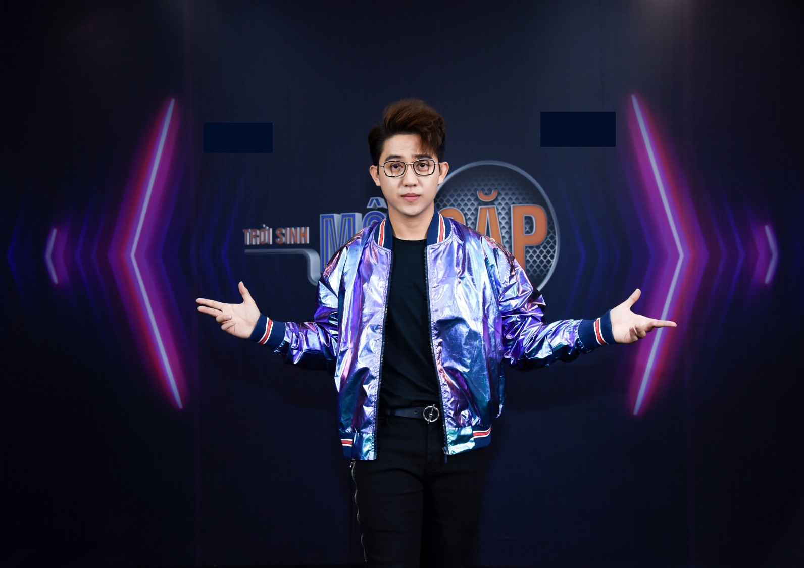 "Em trai" Mỹ Tâm trở lại với vai trò MC bên "Én vàng" Minh Ngọc - 1