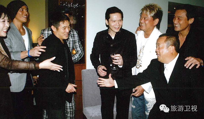 Mỹ nhân vừa đính hôn với con trai "ông trùm Hong Kong" Hướng Hoa Cường là ai? - 3