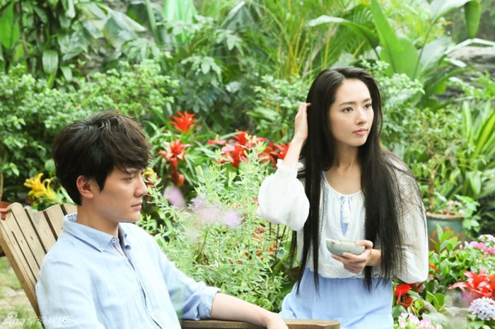 Mỹ nhân vừa đính hôn với con trai "ông trùm Hong Kong" Hướng Hoa Cường là ai? - 6