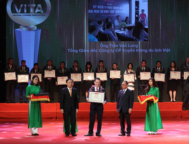 Du Lịch Việt 7 năm liền được vinh danh tại lễ tôn vinh các danh hiệu du lịch - 1