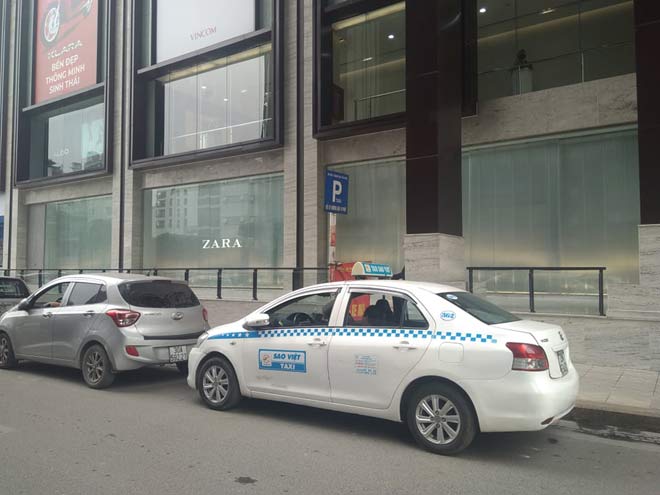 "Hotgirl" bị giật tung quần, đánh dã man trên phố lên tiếng về thông tin cặp bồ - 2