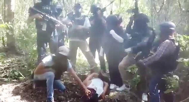 Băng đảng nguy hiểm nhất Mexico chặt đầu thành viên băng đối thủ - 1