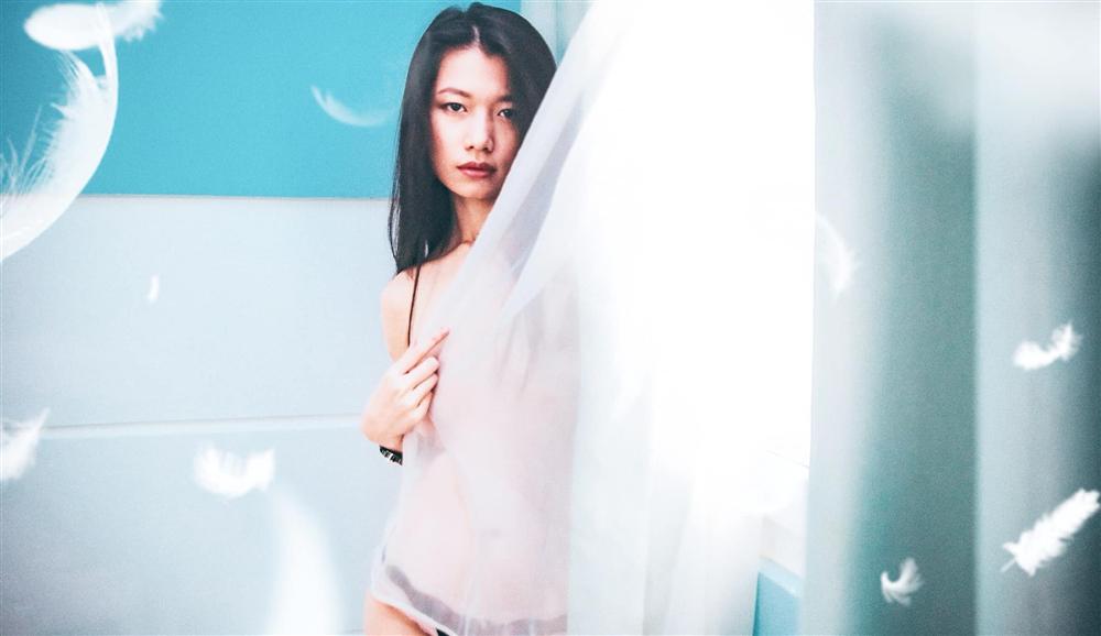 Khoe thân phản cảm, mỹ nhân "Thương nhớ ở ai" vẫn khẳng định ảnh trong sáng - 3