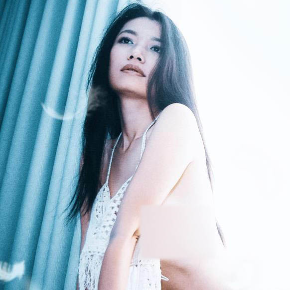 Khoe thân phản cảm, mỹ nhân "Thương nhớ ở ai" vẫn khẳng định ảnh trong sáng - 2