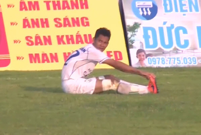 Bi hài bóng đá Việt: Đá về lưới nhà vẫn thoát thua ở cúp Quốc gia - 1