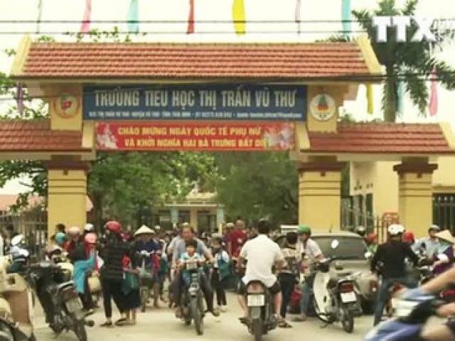 Giáo dục - du học - Sợ virut “ăn não người”, hàng trăm học sinh tại Thái Bình nghỉ học