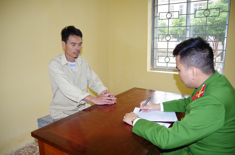 Tin mới nhất vụ dùng dao truy sát trưởng và phó công an xã ở Hưng Yên - 1