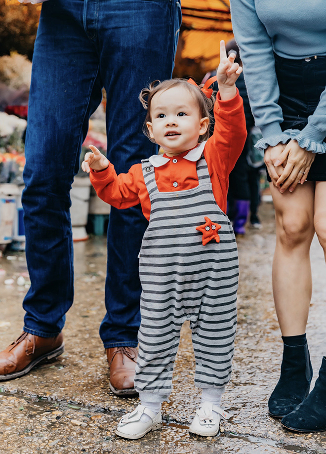 Con gái của Lan Phương và chồng Tây hiện gần 2 tuổi. Cô bé thừa hưởng nhiều nét giống bố lẫn mẹ.