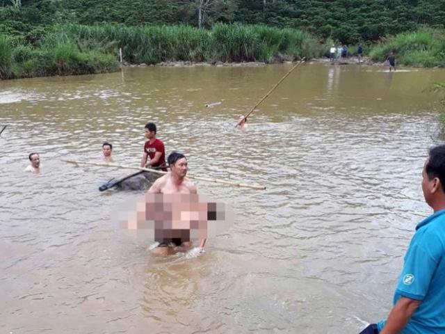 Tin tức trong ngày - Tắm ao, 2 chị em ruột chết đuối thương tâm