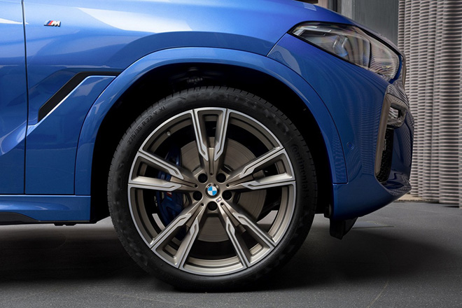 Cận cảnh BMW X6 M50i màu xanh Riverside Blue, giá từ 1,98 tỷ đồng - 4