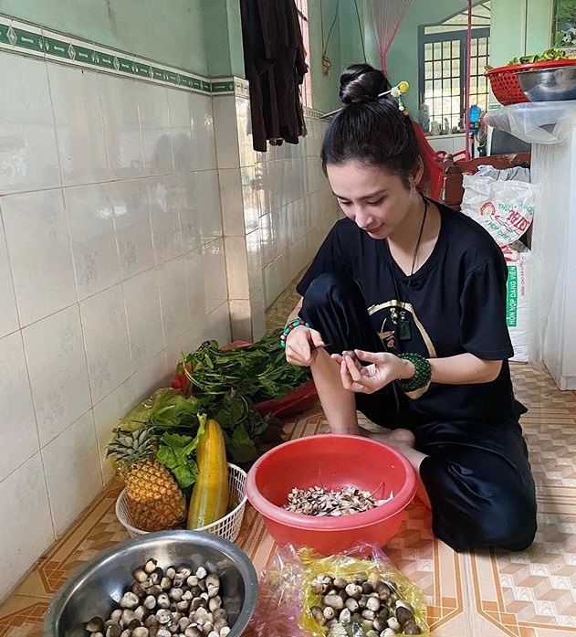 Mỹ nhân Việt đóng cảnh nóng khi chưa 18 tuổi bất ngờ cam kết ăn chay trọn đời - 10