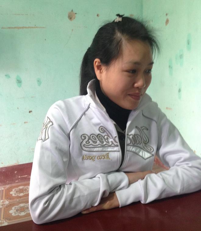 Phạm nhân Trương Thị Hương. Thương mẹ ở nhà chịu nhiều tai tiếng