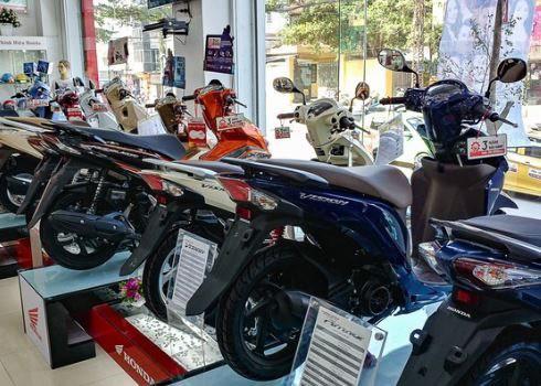 Toàn bộ xe máy bán ra thị trường Việt Nam phải được dán nhãn năng lượng. (Ảnh minh họa: Internet)