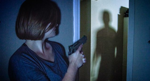 Cặp vợ chồng đã lâm vào tình huống khó đỡ vì tưởng có kẻ trộm đột nhập vào nhà (Ảnh minh họa)