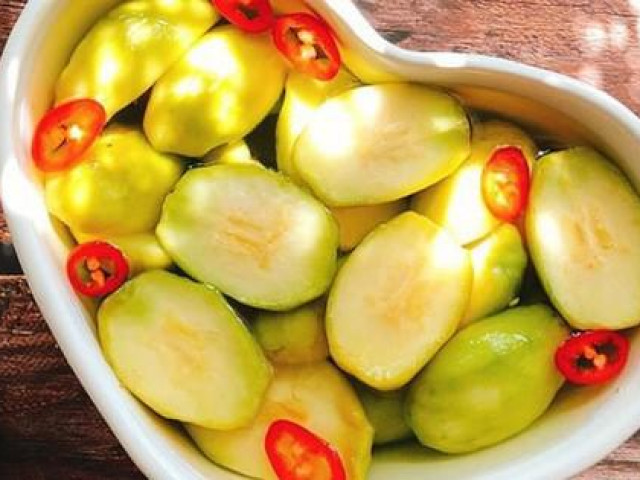 Ẩm thực - Cách làm cóc non chua ngọt ngon "chảy nước miếng"