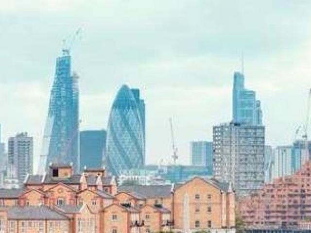 Kinh doanh - Bạn biết gì về những hoàng gia giàu "nứt đố đổ vách" này?