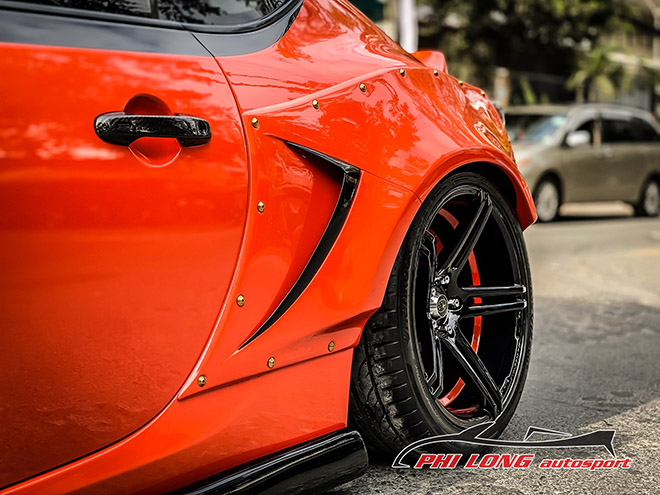 Cận cảnh “hàng độc” Subaru BRZ lên widebody tại TP.HCM - 12