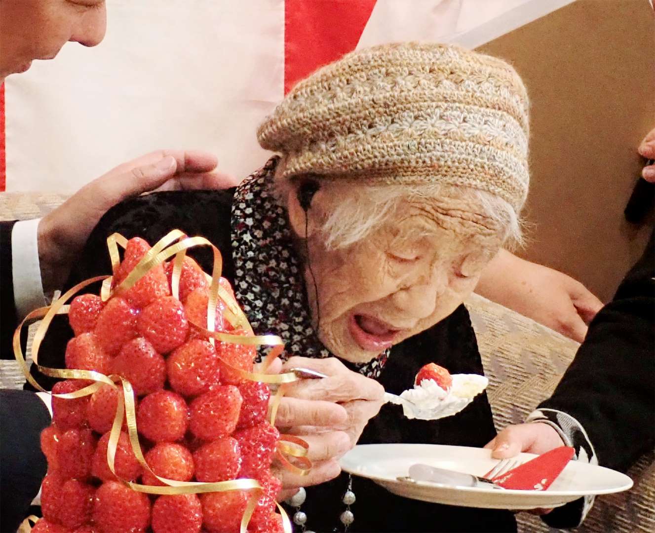 Cụ Kane Tanaka đón sinh nhật thứ 117 của mình tại một viện dưỡng lão ở Fukuoka (Ảnh: Getty)