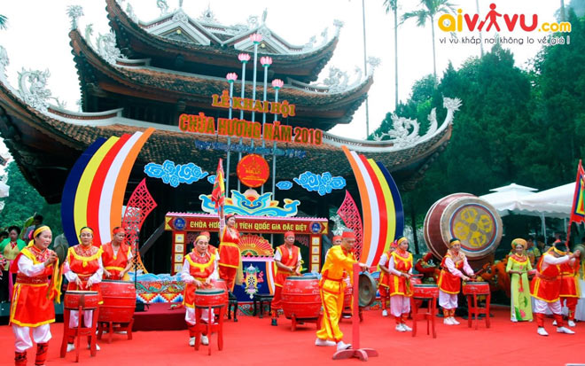 Lễ hội Chùa Hương đầu năm- hoạt động thú vị ngày Tết