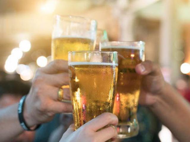 Sức khỏe đời sống - Những sai lầm tai hại khi uống rượu bia cả triệu người vẫn vô tư mắc phải