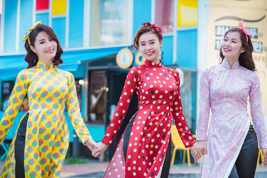 Những màu sắc thời trang thường được người Việt chọn trong dịp Tết - 2