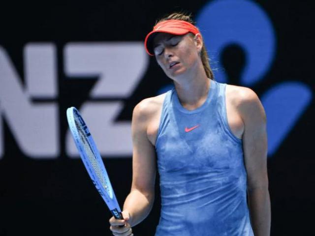 Thể thao - Sharapova đang đấu "đi tắm", bị hỏi tế nhị: Cay đắng ở Australian Open