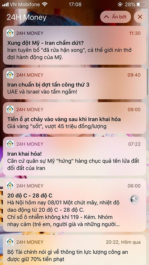 Tin tức nóng hổi được cập nhật liên tục và gửi về điện thoại cho user