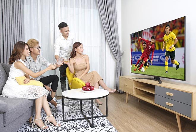 Tết Canh Tý, TV 4K màn hình lớn giá từ 20 đến 30 triệu đồng “hút hàng” - 3