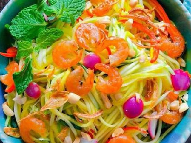 Ẩm thực - Lạ miệng, chống ngán với gỏi xoài ổi tôm khô