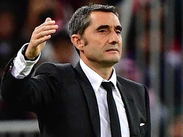 Barca thua ngược Atletico: Họp khẩn chờ sa thải HLV Valverde, Messi nói gì?